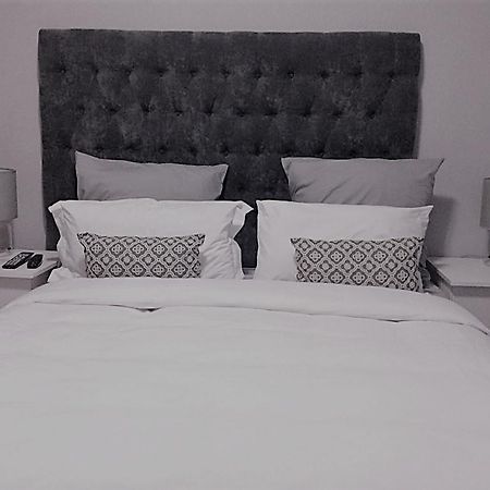 Bed and Breakfast Sapphire Court à Gaborone Extérieur photo